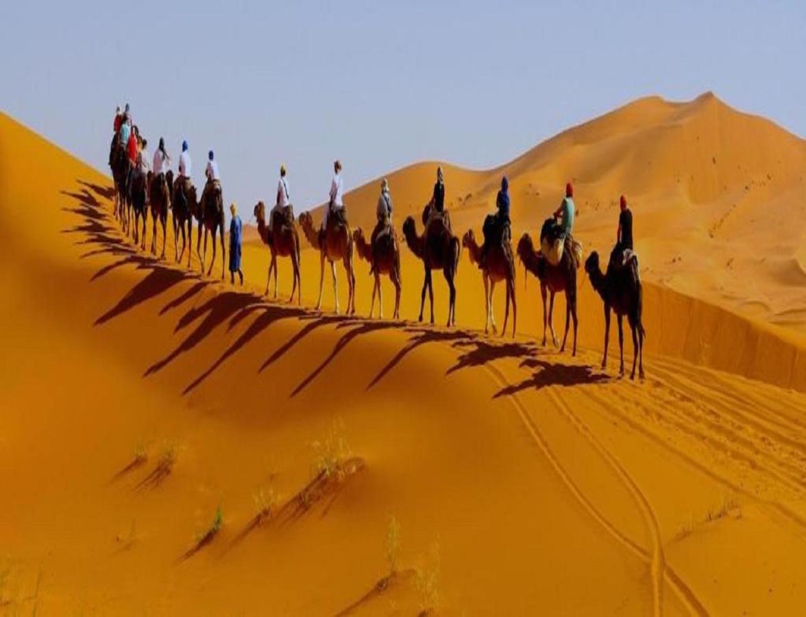 Camel Bivouac Мерцуга Екстериор снимка